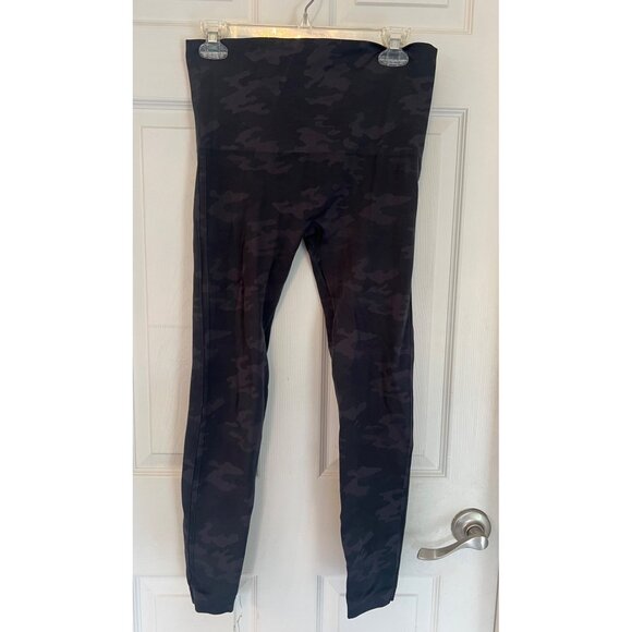 SPANX Pants - Spanx High Waist Military Camo Leggings Size XL